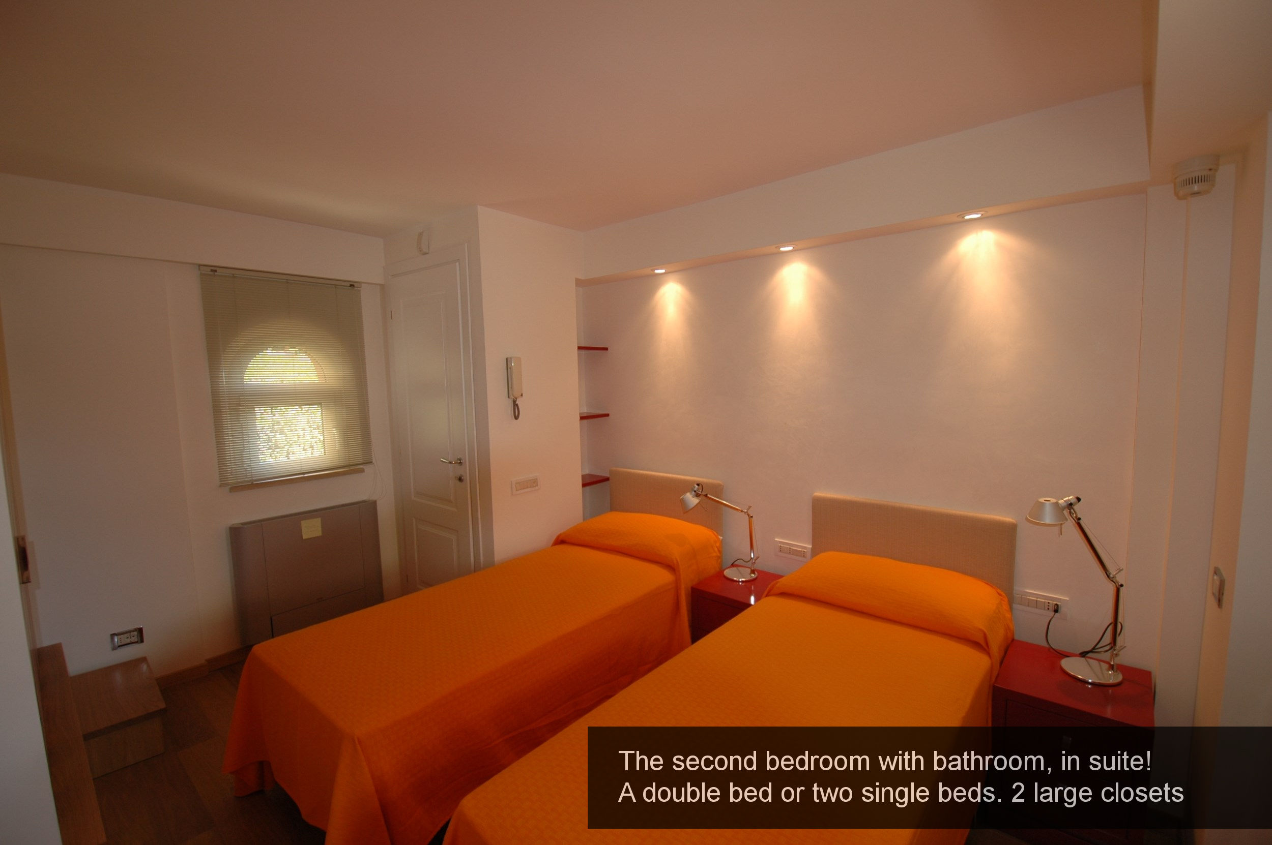15) second bedroom with bathroom, in suite! A double bed or two single b...