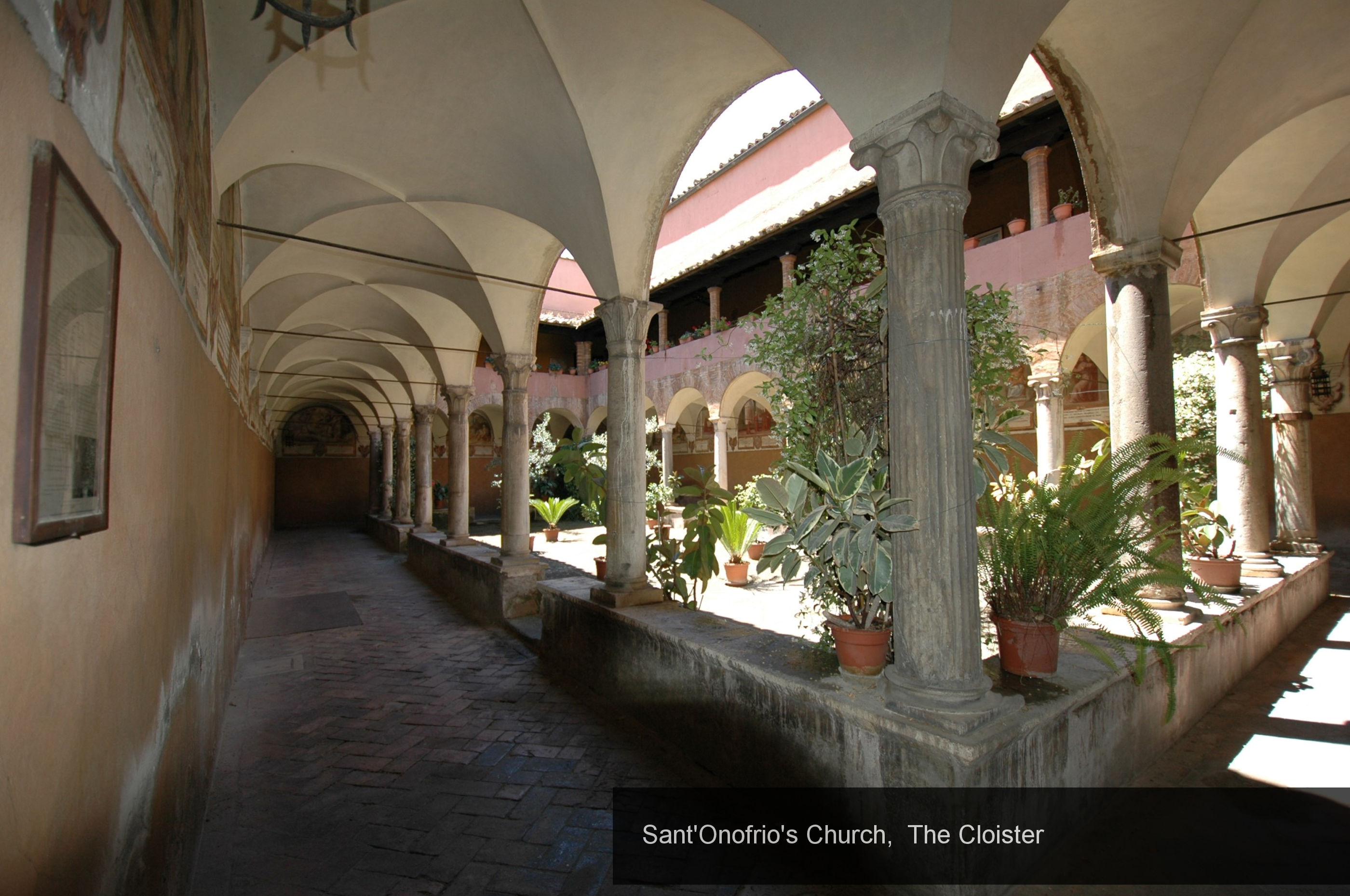 30) Cloister Church Sant'Onofrio